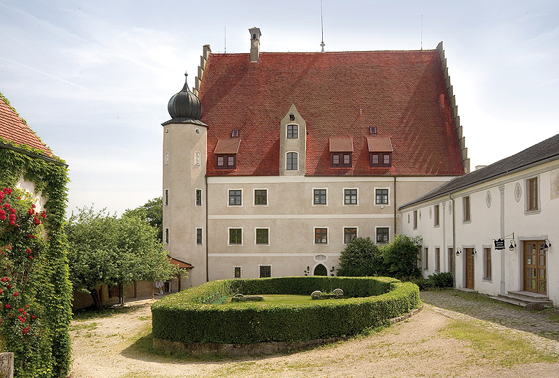 Schloss Eggersberg Westfassade
